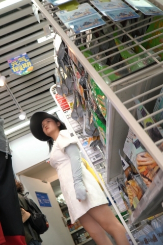 kc1586（空城原创）白嫩少妇逛超市，性感蕾丝透明白N包裹肥臀